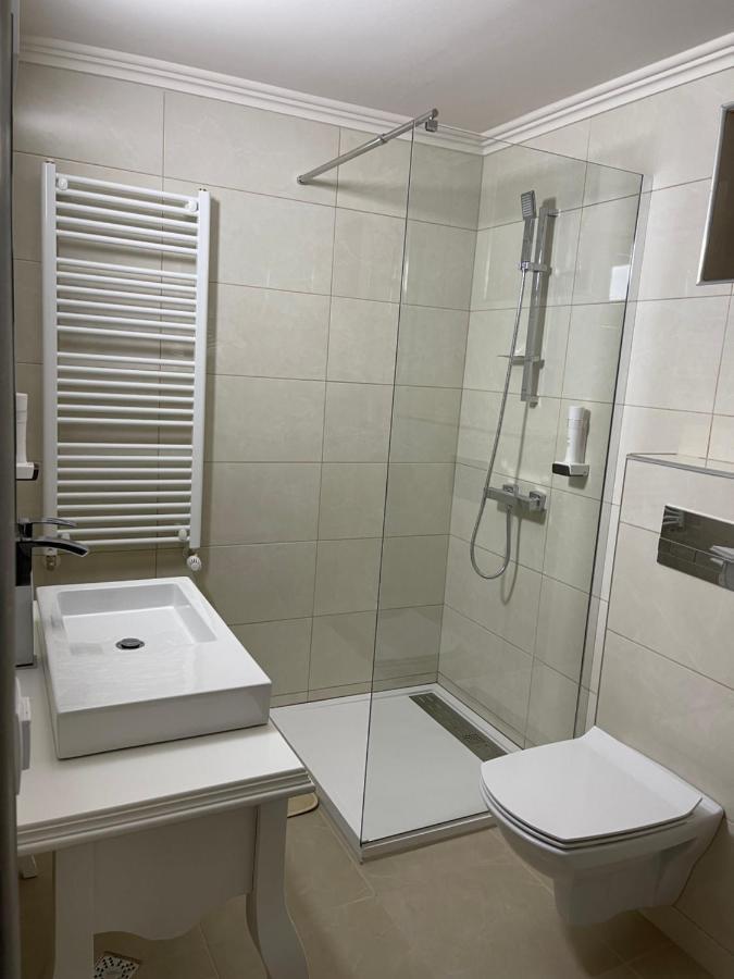 Conacul Pestera Ursilor Chiscau Exterior foto