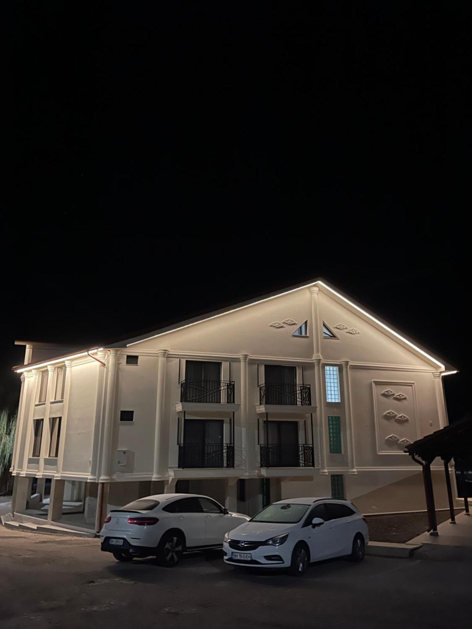 Conacul Pestera Ursilor Chiscau Exterior foto
