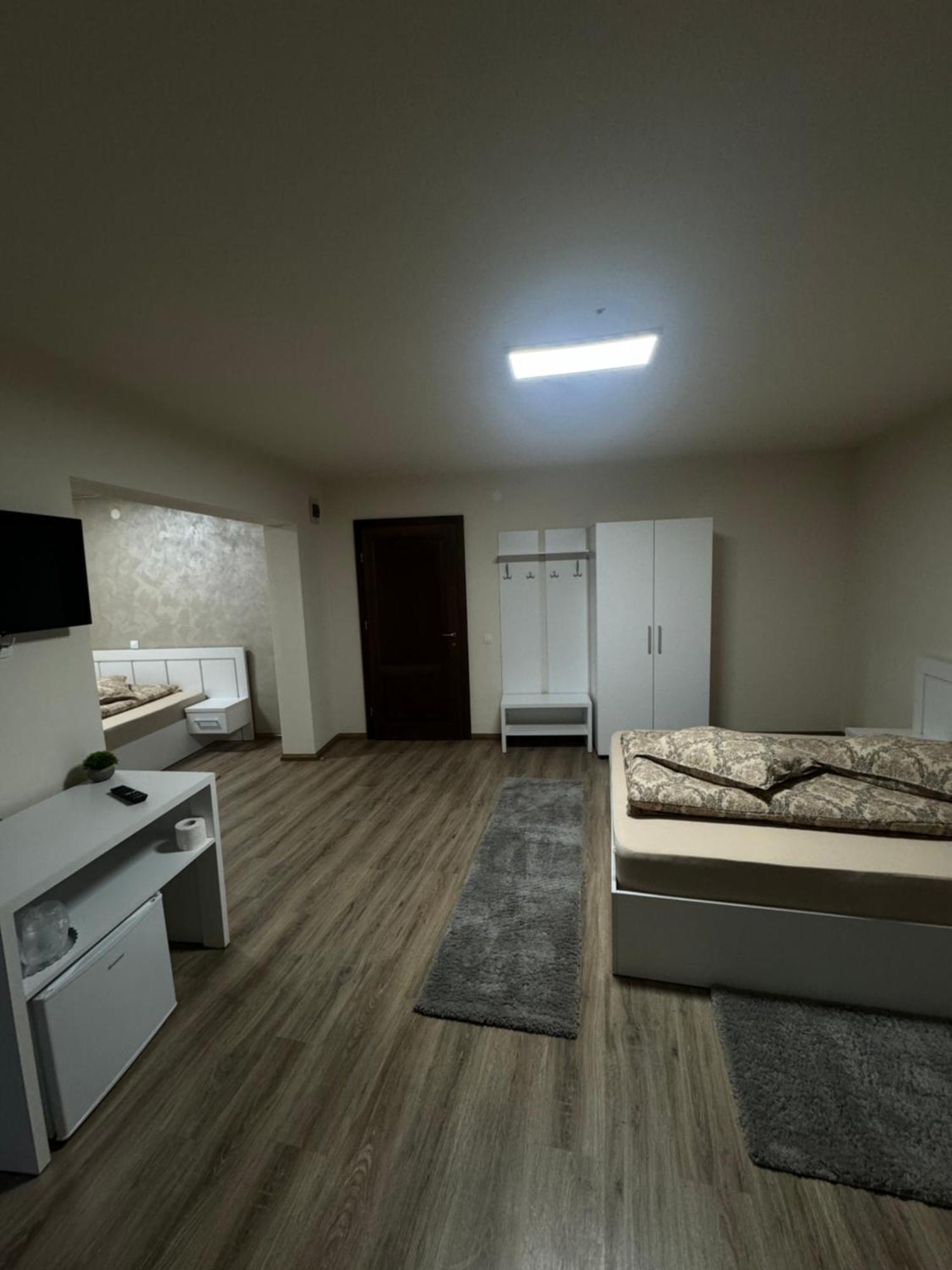 Conacul Pestera Ursilor Chiscau Exterior foto