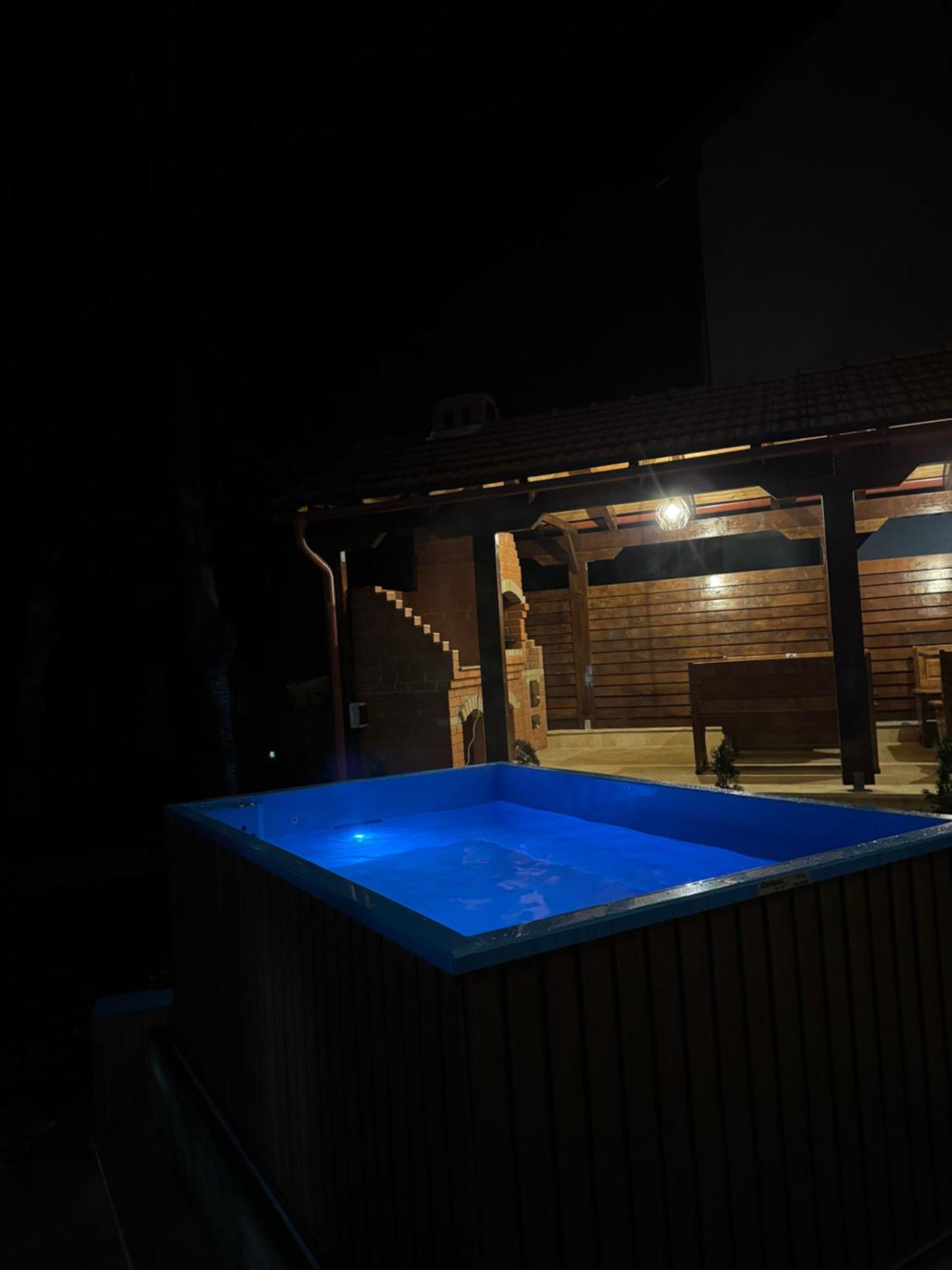 Conacul Pestera Ursilor Chiscau Exterior foto